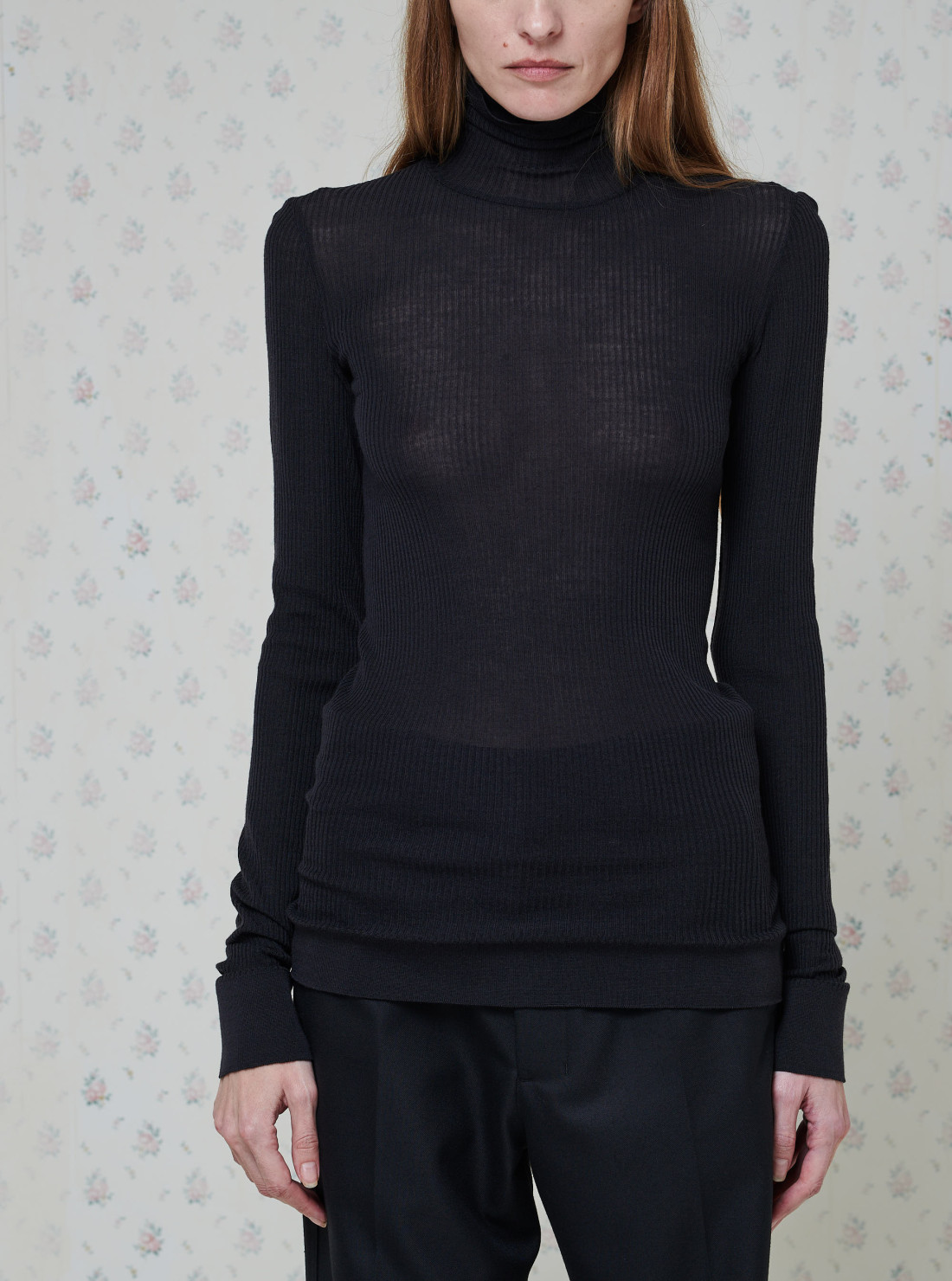 Seamlesss high neck top