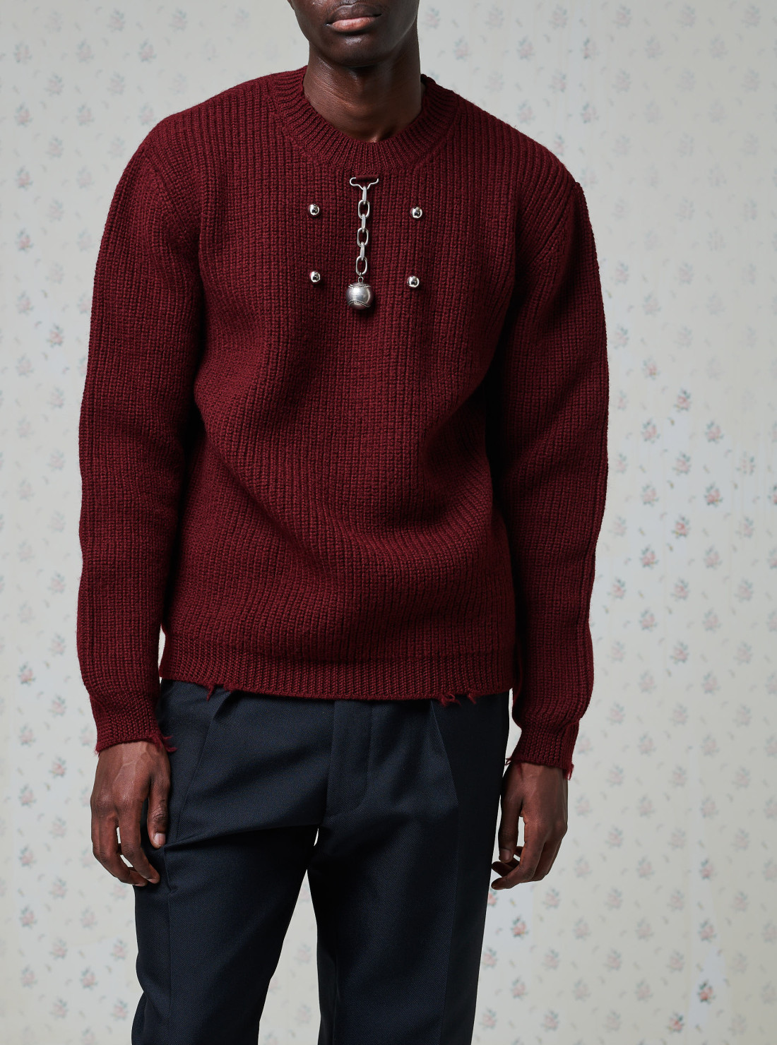 Pull à col rond en laine avec pendentif