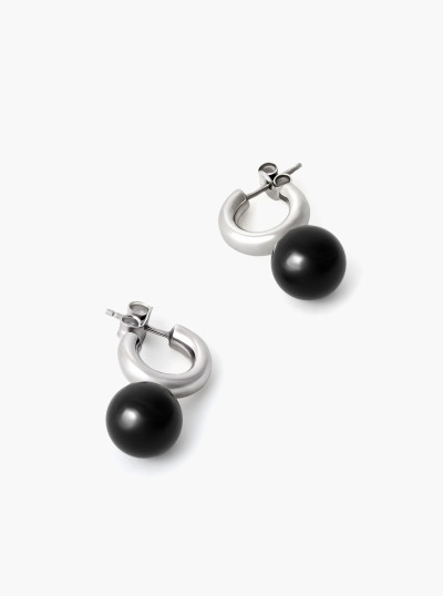 Dot earrings 2