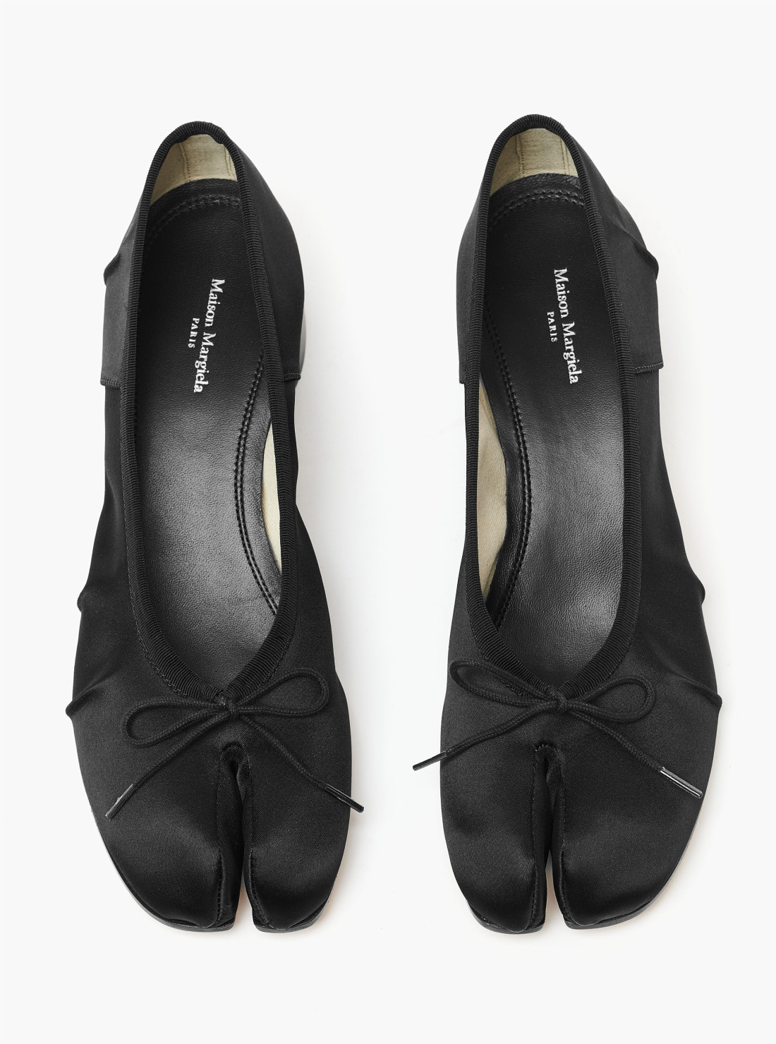 Tabi satin ballerina