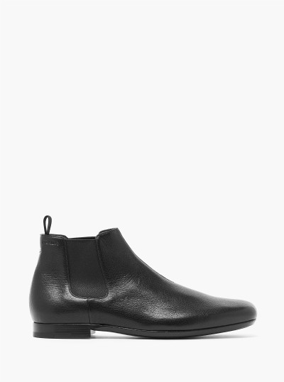 Leather chelsea boots