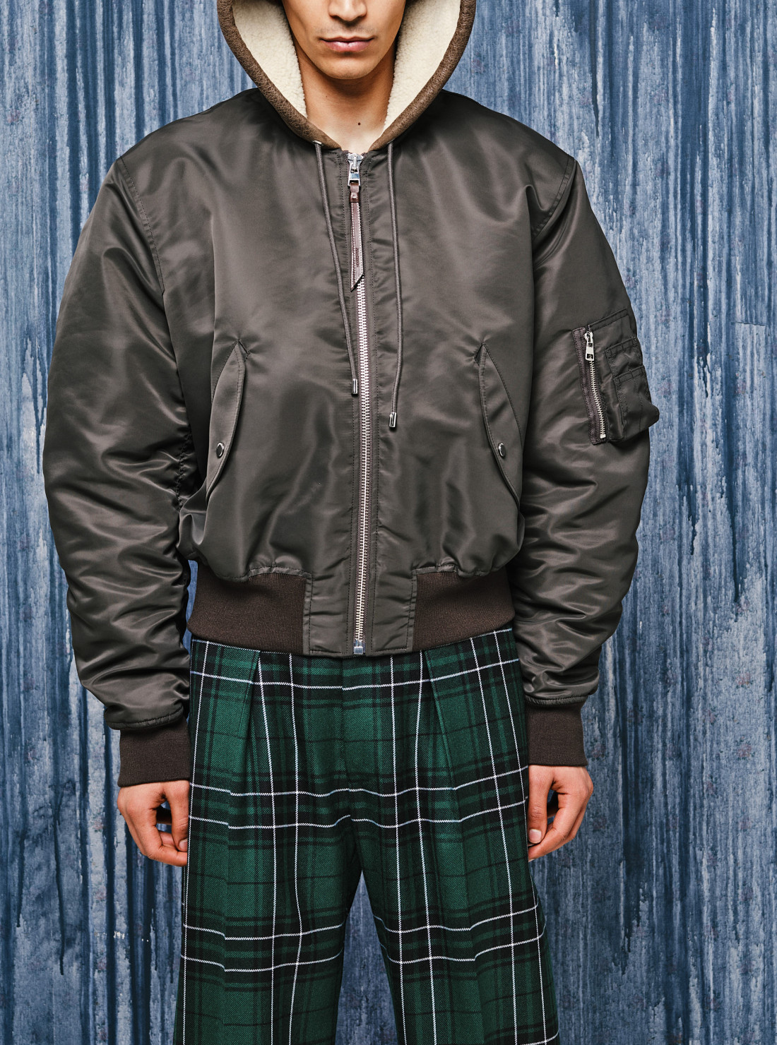 Bombers à capuche