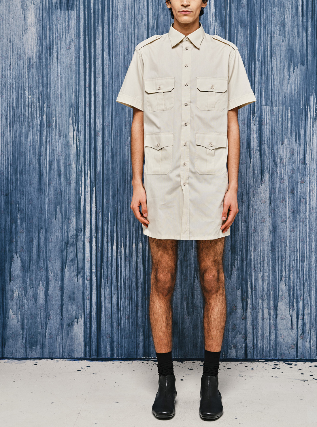 Short-sleeved cotton shirt