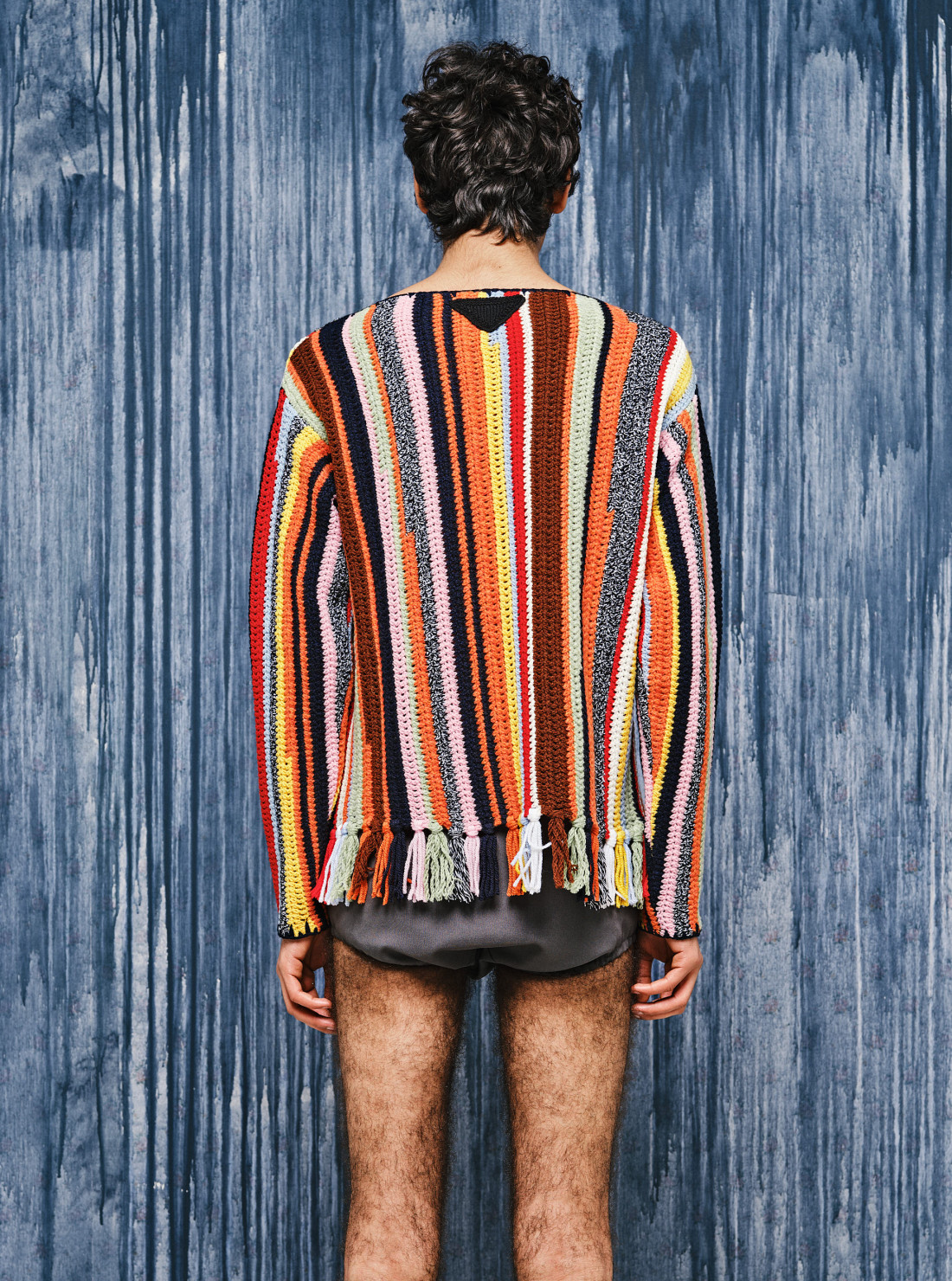Pull multicolore en laine avec bord...