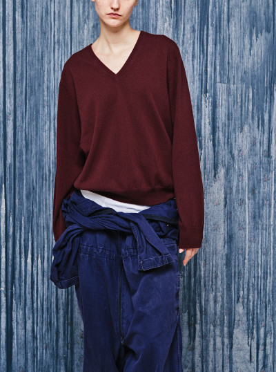 Pull col en V en laine vierge 2