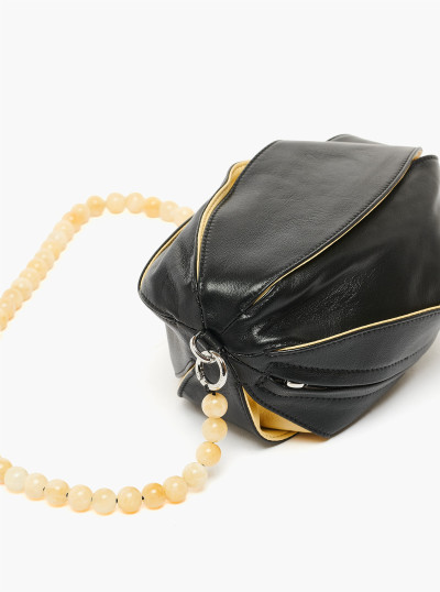 Balloon slits bag in leather 2