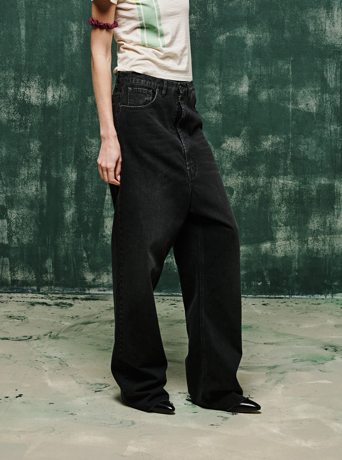 Dropped-Rise Jeans
