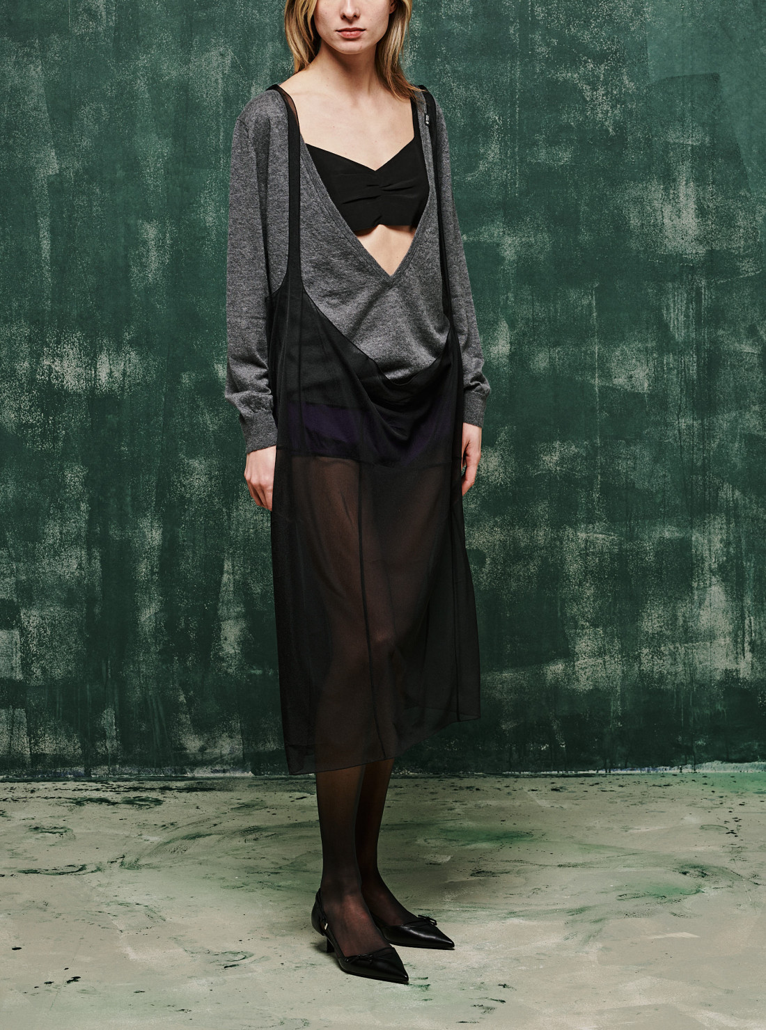 Cashmere V-neck sweater