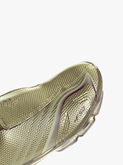W F50 Adiframe 2