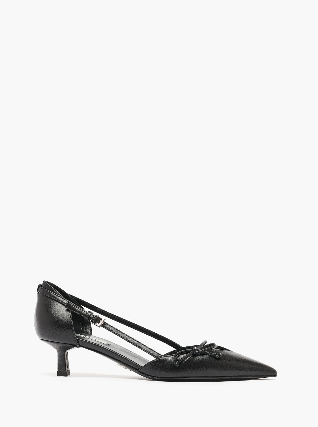Open-side leather pumps