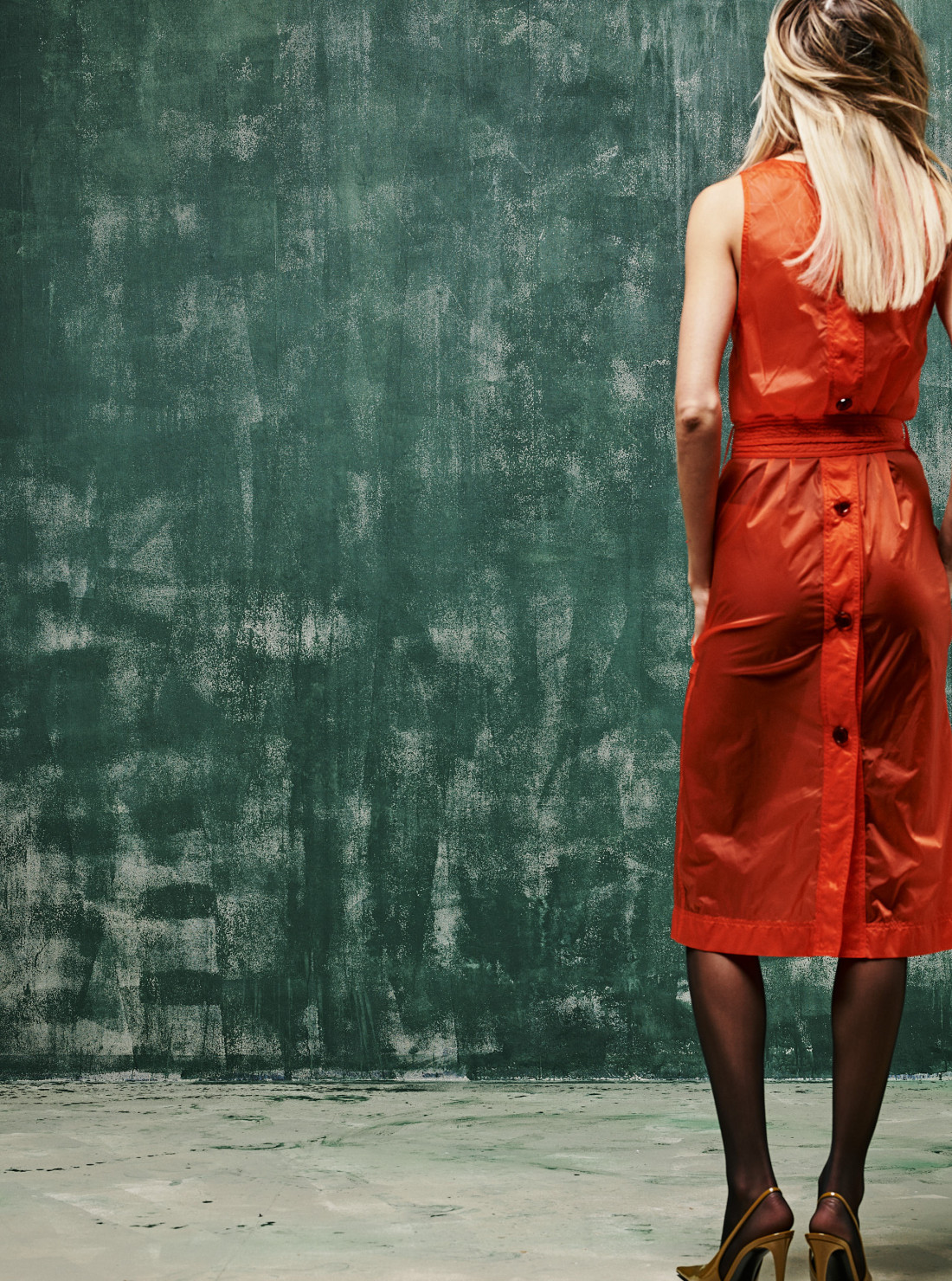 Robe Boutonnee Au Dos En Nylon