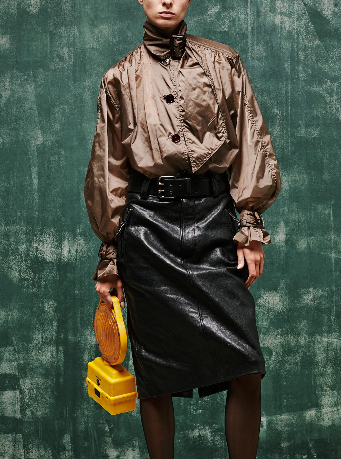 Lavalliere nylon jacket