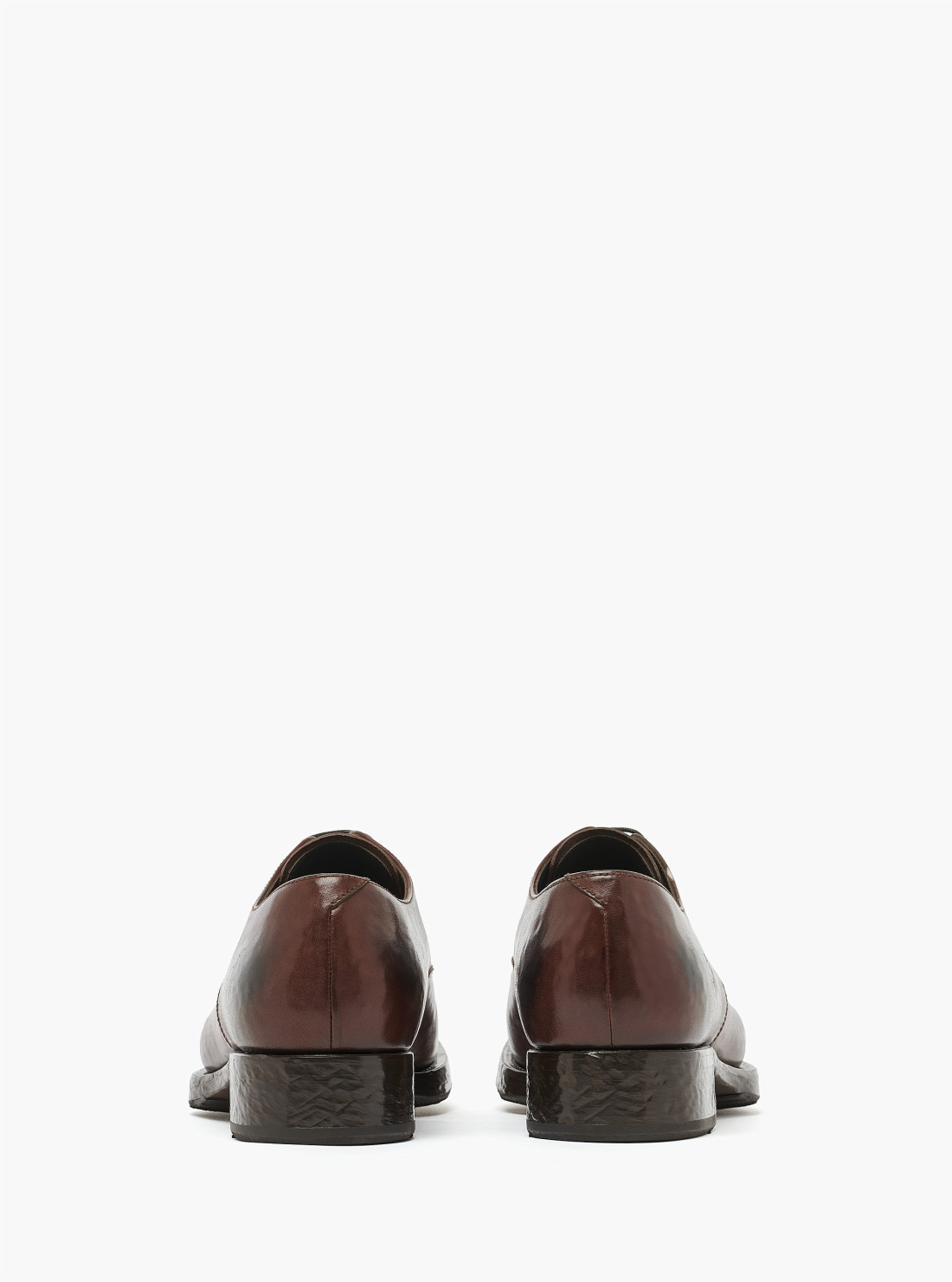 Chaussures à lacets en cuir vieilli